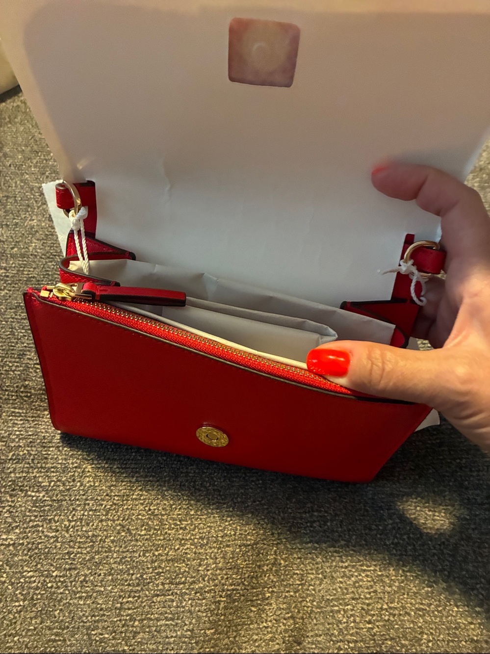 Tory Burch red crossbody - Picture 6 of 7
